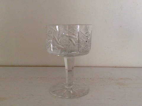 Lyngby Glassworks
Granada Glass
liqueur Bowl
10 cm high