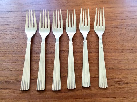 Helene
silver Plate
dinner Fork
*30kr