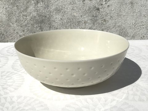 Royal Copenhagen
Bowl with dots
# 3602
* 600kr