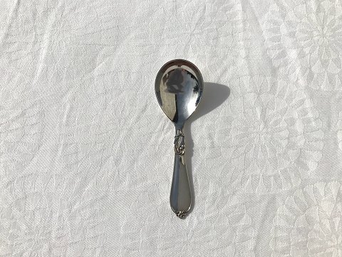 Hertha
Silver Plate
Compote spoon
*50kr