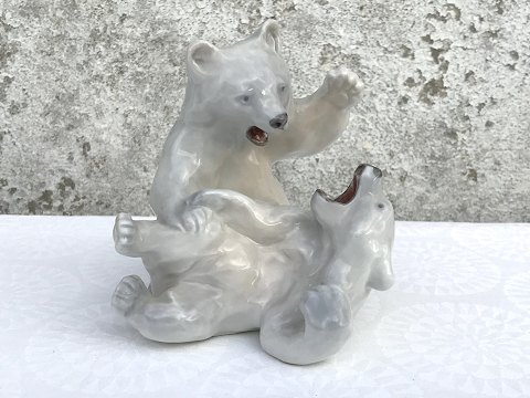 Royal Copenhagen
playful polar bears
# 1107
* 900kr
