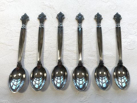 Georg Jensen
Silver
Queen
Mocca spoon
* 175kr