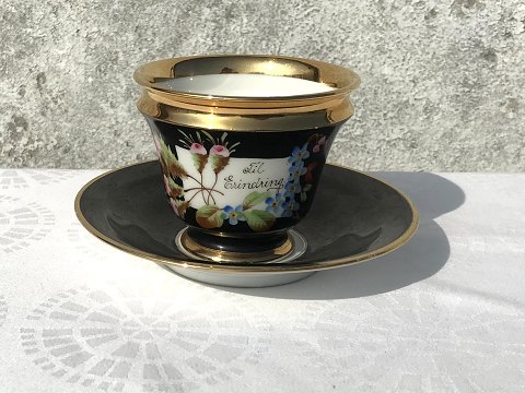 C.T. porcelain
Memorial cup
* 300kr