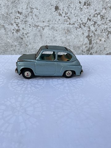 Fiat 600
Blå
*500kr