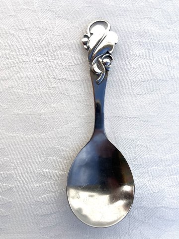 Marmalade spoon
Silver/stainless steel
Cohr silverware factory
DKK 275