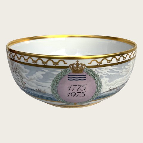 Royal Copenhagen 
Jubilæums bowl
København
*2200Kr