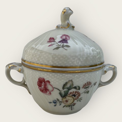 Royal Copenhagen
Frisenborg
Sugar bowl
#910/ 1865
*100 DKK
