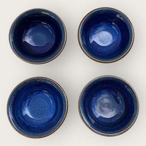 Bornholm ceramics
Søholm
4 small bowls
*DKK 250