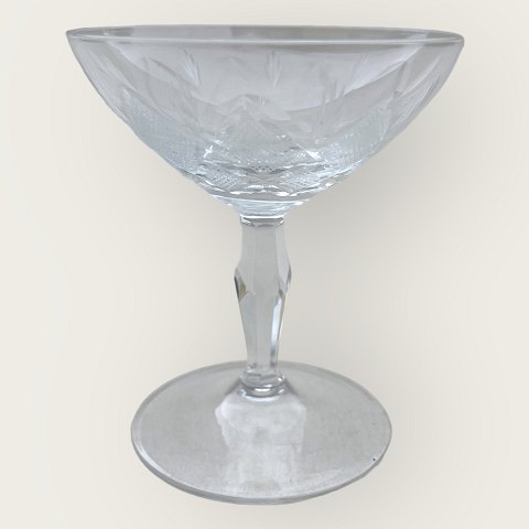 Lyngby Glas
Vienna antique
Liqueur bowl
*DKK 20