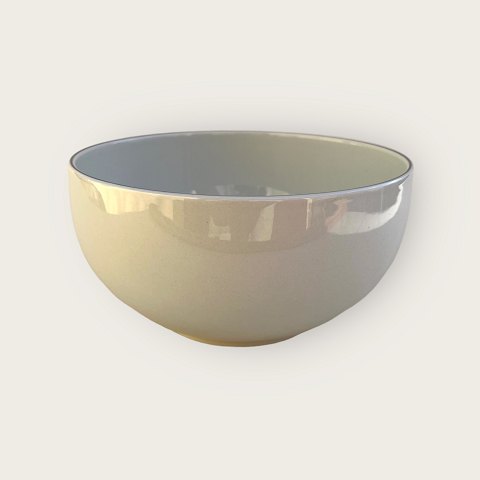 Royal Copenhagen
Blue edge
Serving bowl
#3089
*DKK 250