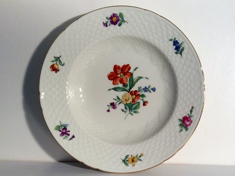 Bing & Grondahl
Saxon flower
Deep plate
# 323
*100 DKK