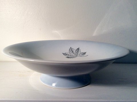 Bing & Grondahl
Falling Leaves
Cake dish
# 206
* 125kr