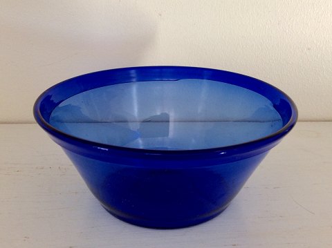 Thick Milk Bowl
14.3 cm in diameter
6 cm high