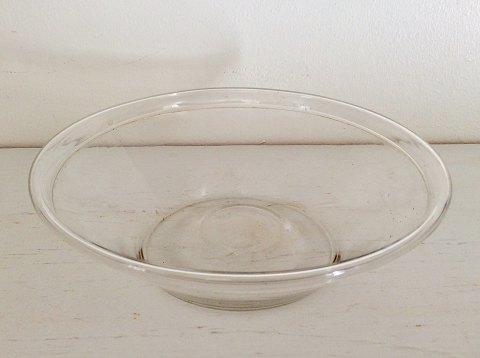 Thick Milk Bowl
16.7 cm in diameter
4.6 cm high