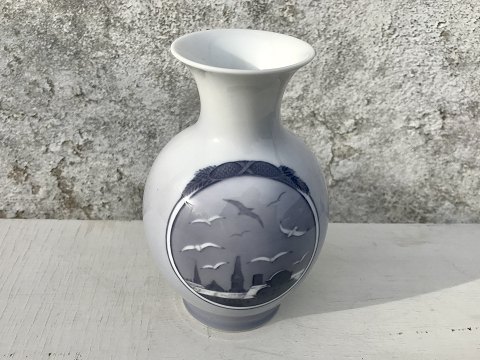 Royal Copenhagen
Weihnachten Vase
1928
* 600kr