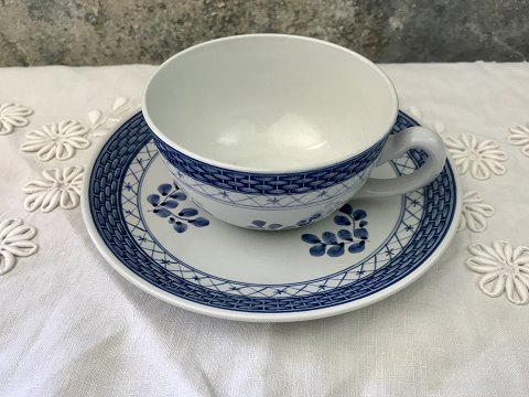 Royal Copenhagen
Tranquebar
Small Tea Set
# 11/1190
*100kr