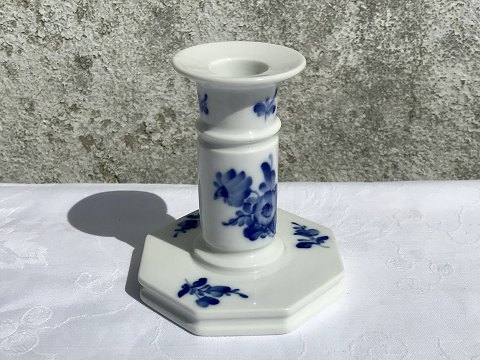 Royal Copenhagen
Eckige blaue Blume
Kerzenständer
* 400kr