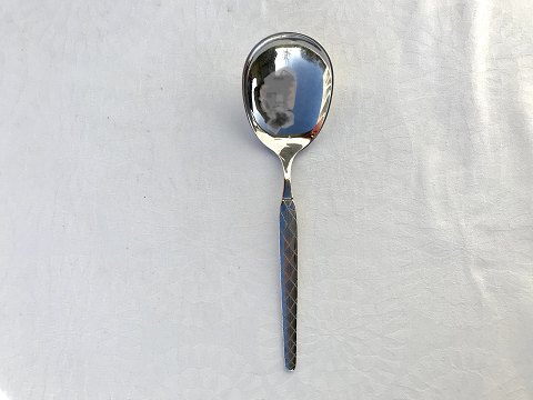 Harlequin
silver Plate
Serving spoon
*100kr