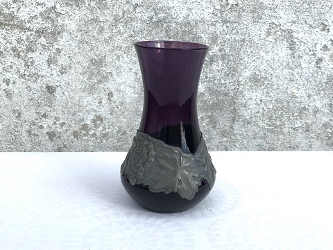 Glas vase med tinmontering
*175kr
