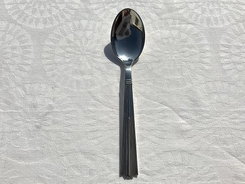Margit
silver Plate
Dessert spoon
* 30kr