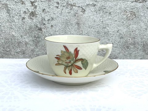 Bing & Grondahl
Kaktus
Große Kaffeetasse
# 103
*150DKK