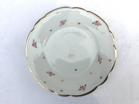 Bing & Grondahl
Kuchenteller
Mit rosa Rosen
# B & G.
* 50 dänische Kronen