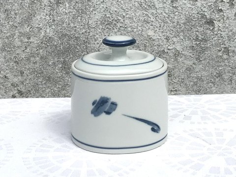 Bing & Grondahl
Cumulus
Sugar bowl
# 302
* 150kr