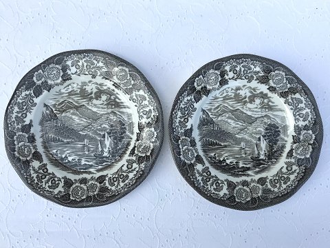 Englische Fayence
Wedgwood
Lochs of Scotland
Kuchenteller
* 25 DKK