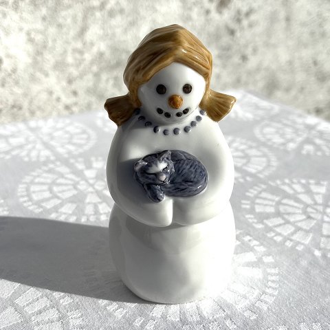 Royal Copenhagen
Snow Maiden with cat
#018
*DKK 500