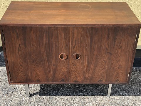 Small rosewood sideboard
DKK 950