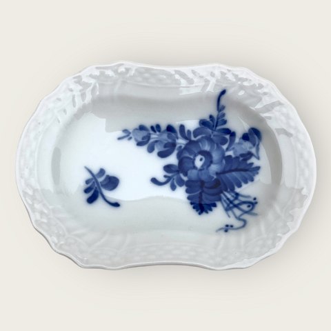 Royal Copenhagen
Svejfet blå blomst
Asiet 
#10/ 1802
*100kr