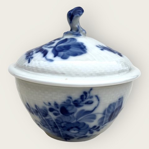 Royal Copenhagen
Curved blue flower
Sugar bowl
#10/ 1678
*DKK 300