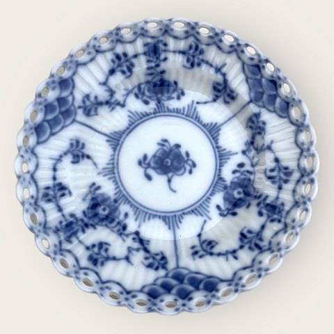 Royal Copenhagen
Blue Fluted
Full Lace
Small plate
#1/ 1145
*DKK 475