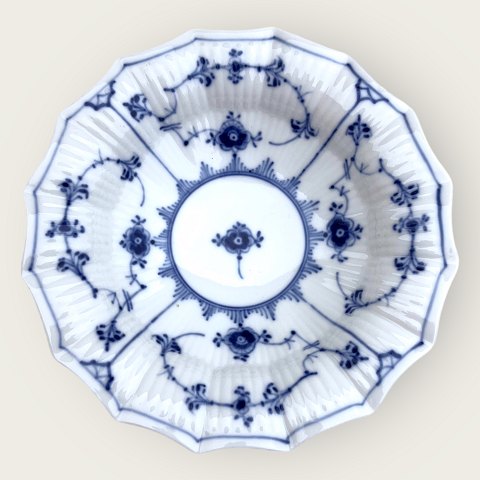 Royal Copenhagen
Blue Fluted
Plain
Wave bowl
#1/ 140
*DKK 800