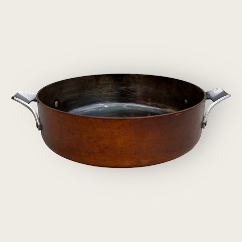 Georg Jensen
Copper pot with handle
*DKK 350