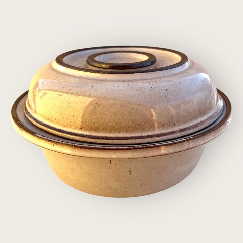 Stogo stoneware
Lid bowl
*DKK 400