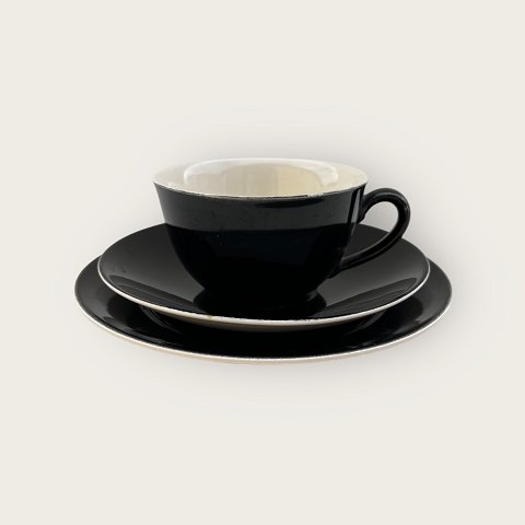 Aluminia
Confetti
Black teacup trio set
*DKK 350